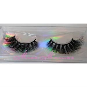 EverythingPrettyEunique the Boutique